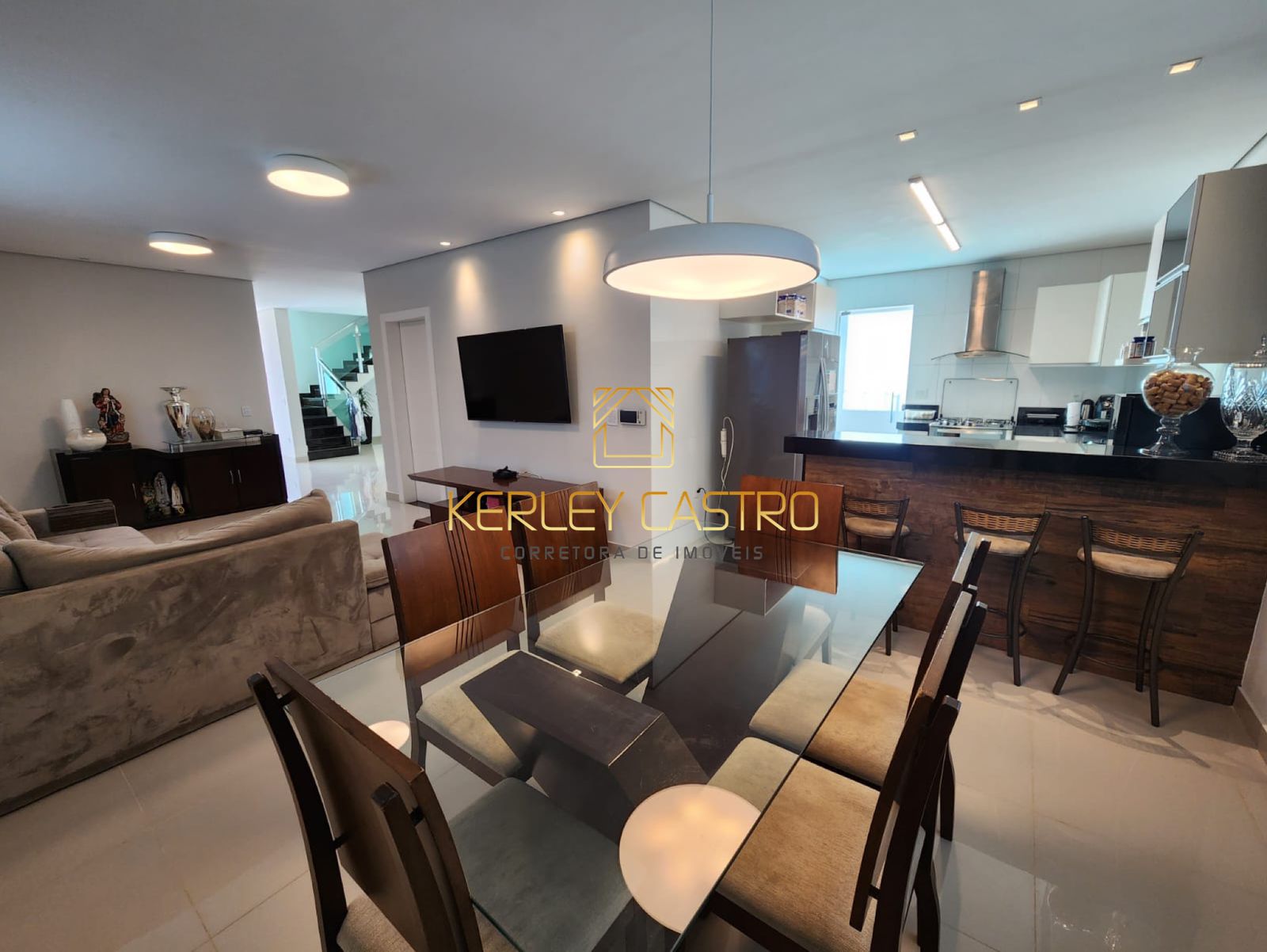 VENDO LINDA CASA DE ALTO PADRÃO  NO FLÓRIDA